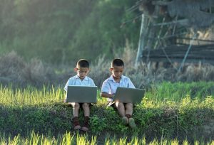 dunia maya mendidik anak bangsa